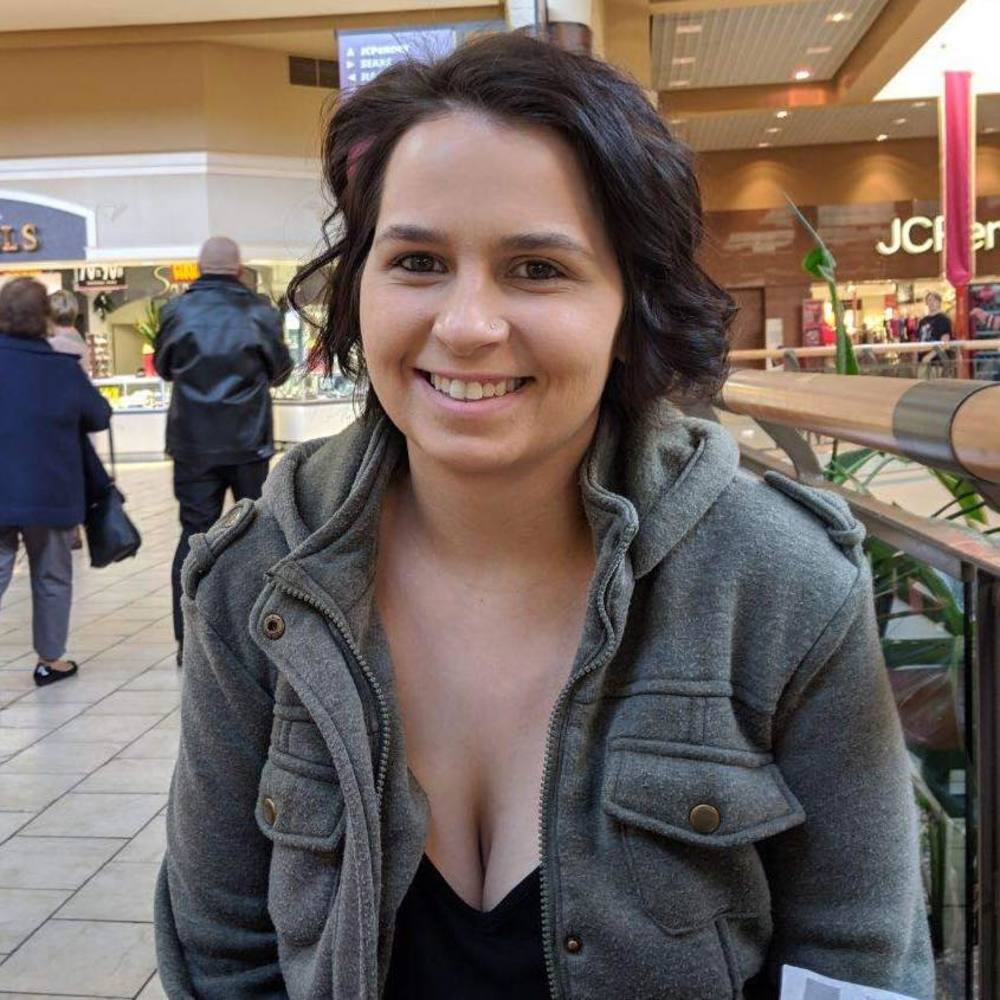 Meet your Posher, Tiffani